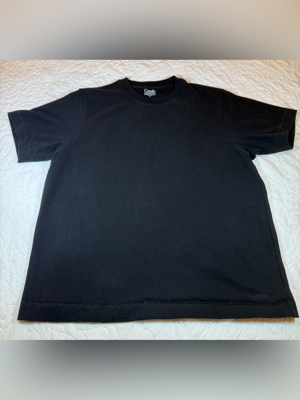 Comfrt Women’s Basic Heavyweight Boxy Tee in Obsidian. Size Small - Picture 2 of 7